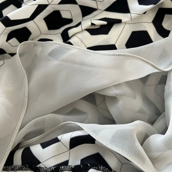 DVF Iconic Silk Wrap Midi Dress Chain Print Luxe 4 - Picture 9 of 15